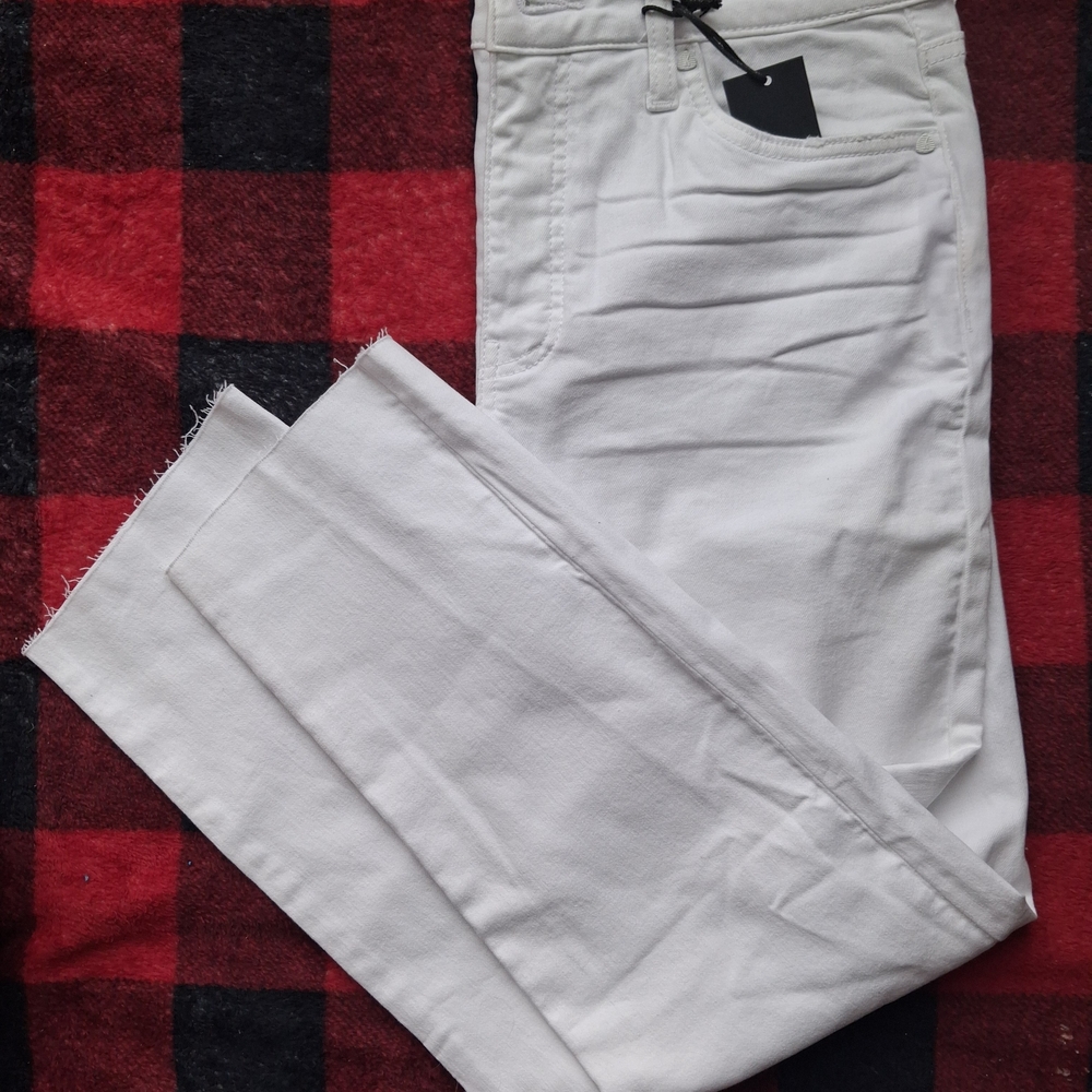 Kut from the Kloth Crisp White Denim Skinny Jeans Minimalcore Wardrobe Staple